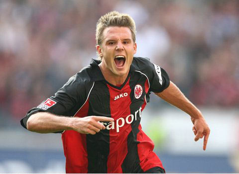 在绿茵场上 在绿茵场上